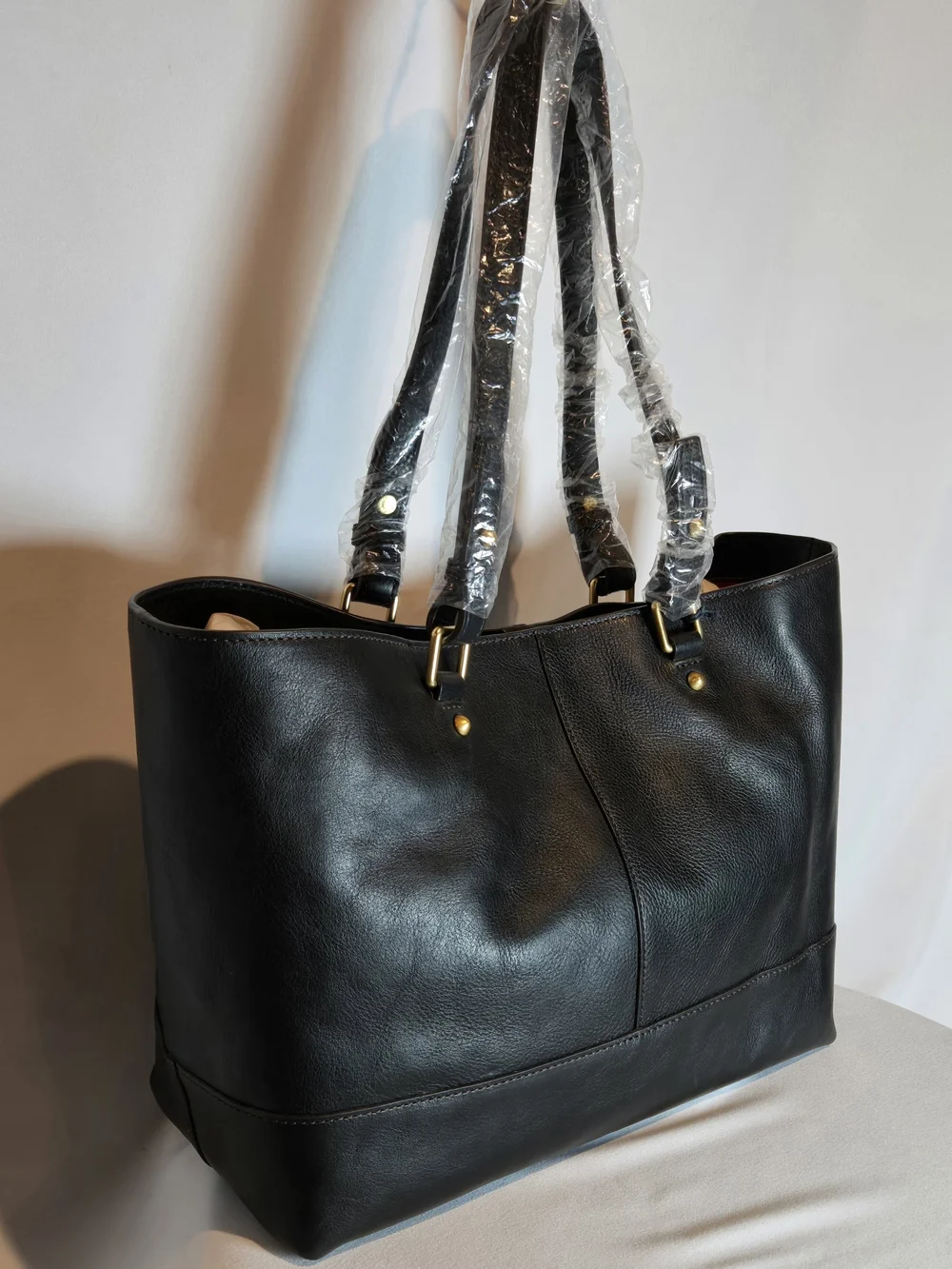 NWT Dooney & Bourke East West Chelsea Black Leather Tote Bag Dust Bag
